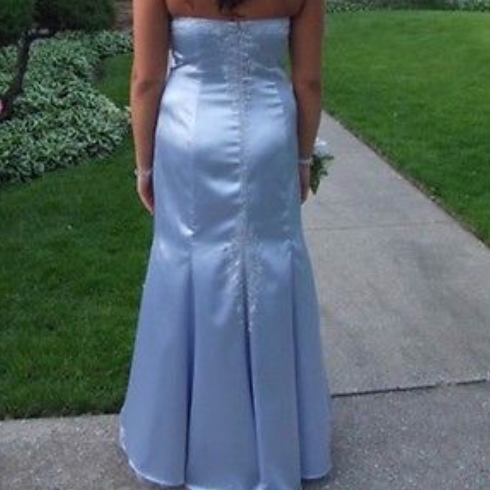 Von Maur homecoming/prom Dress